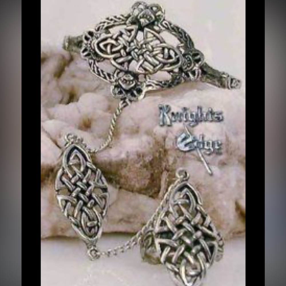 Handmade knights edge bracelet and ring set